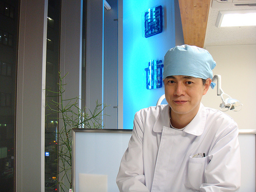 包 隆穂（つつみ たかほ）